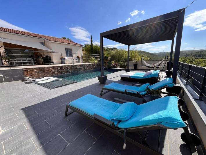 Location de vacances pour 2 personnes, avec jacuzzi et sauna ainsi que jardin et piscine à Vendémian - 3
