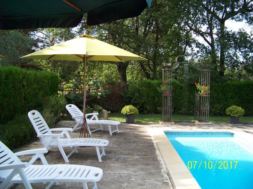 Mini villa avec piscine privée in L'Isle-sur-la-Sorgue, Vaucluse