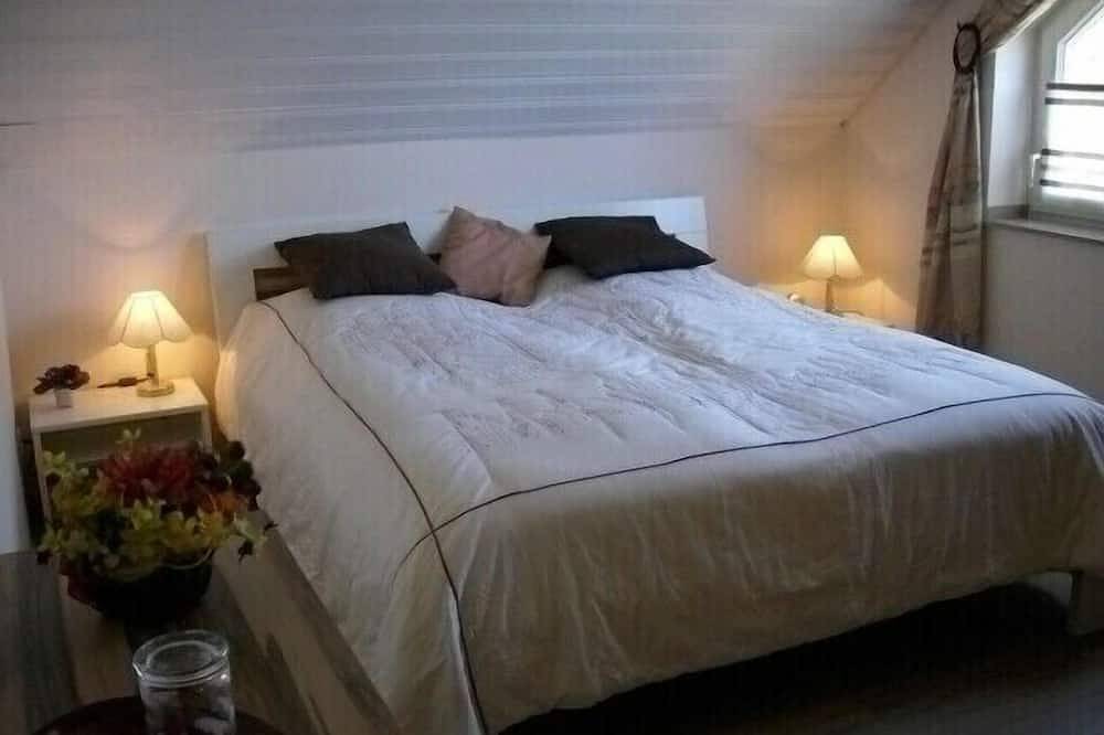 Ganze Wohnung, Romantisch Wohnen im Landhausstil - Raum Essen/Düsseldorf/Wuppertal/Hattingen in Langenberg (Velbert), Velbert