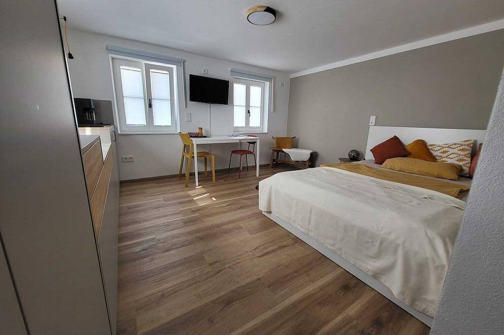 Ganze Wohnung, Neu saniertes Appartement in der historischen Stadt Nördlingen in Nördlingen, Bayerisch Schwaben