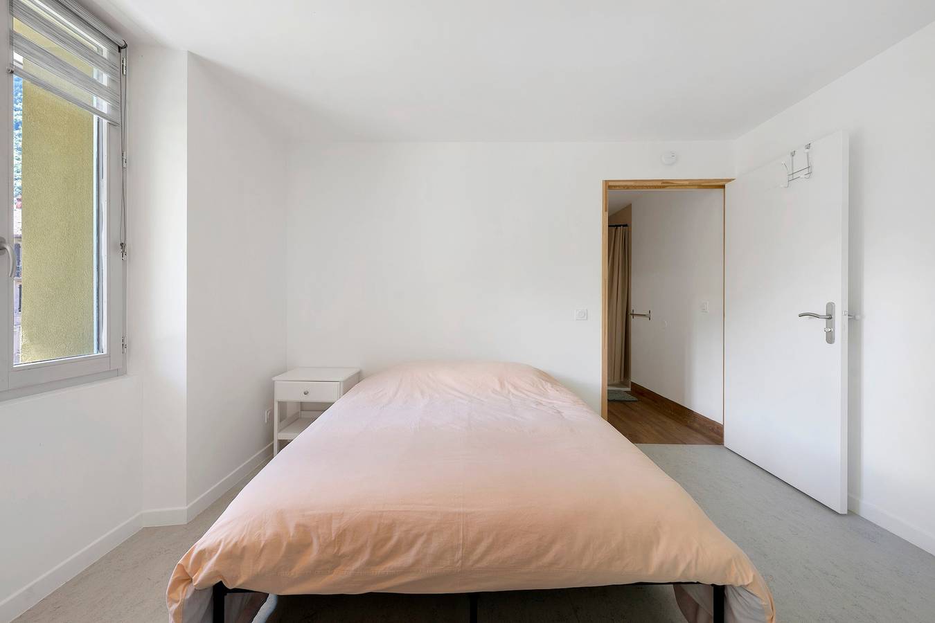Chambre 4  – L’Auberge Le Toit Vert : Espace et partage à Moutiers in Moûtiers, Massif du Mont-Blanc