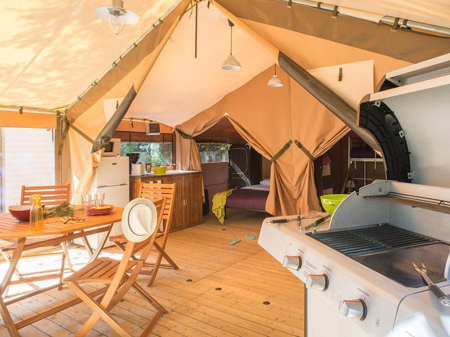 Camping Sunelia - Le Sequoia - Tienda de campaña 5 personas - Eco Lodge 2 dormitorios - sin instalaciones sanitarias in Payrac, Quercy