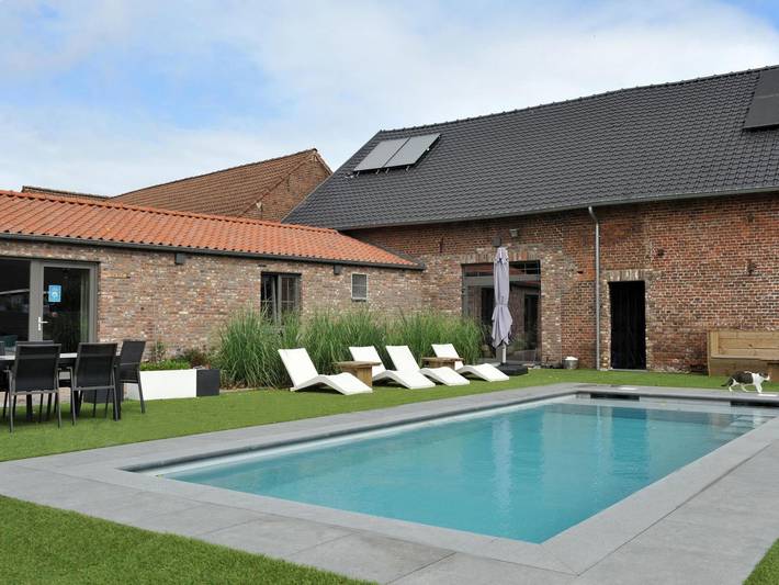 Location de vacances pour 2 personnes, avec jardin et piscine à Maasmechelen