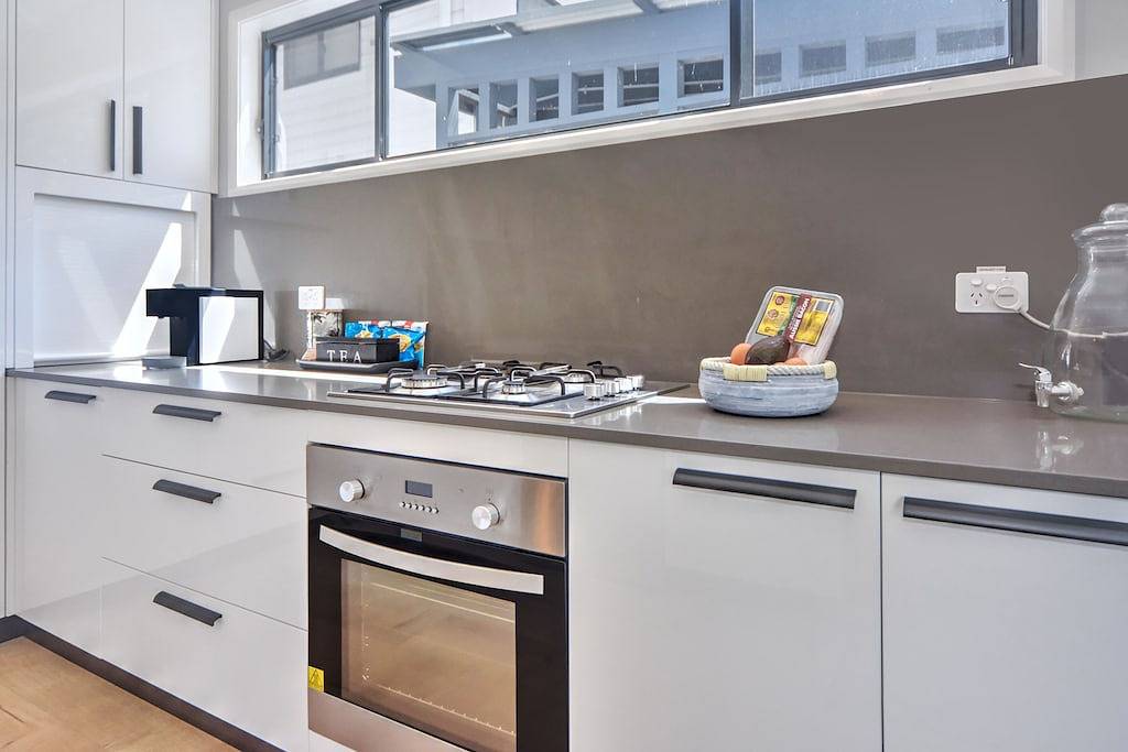 Ganze Wohnung, Great rates for a Currarong luxury ground floor apartment. in Currarong, Jervis Bay