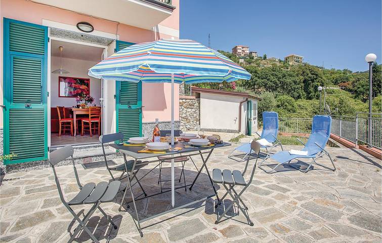 Ferienwohnung für 4 Personen, mit Garten in Moneglia