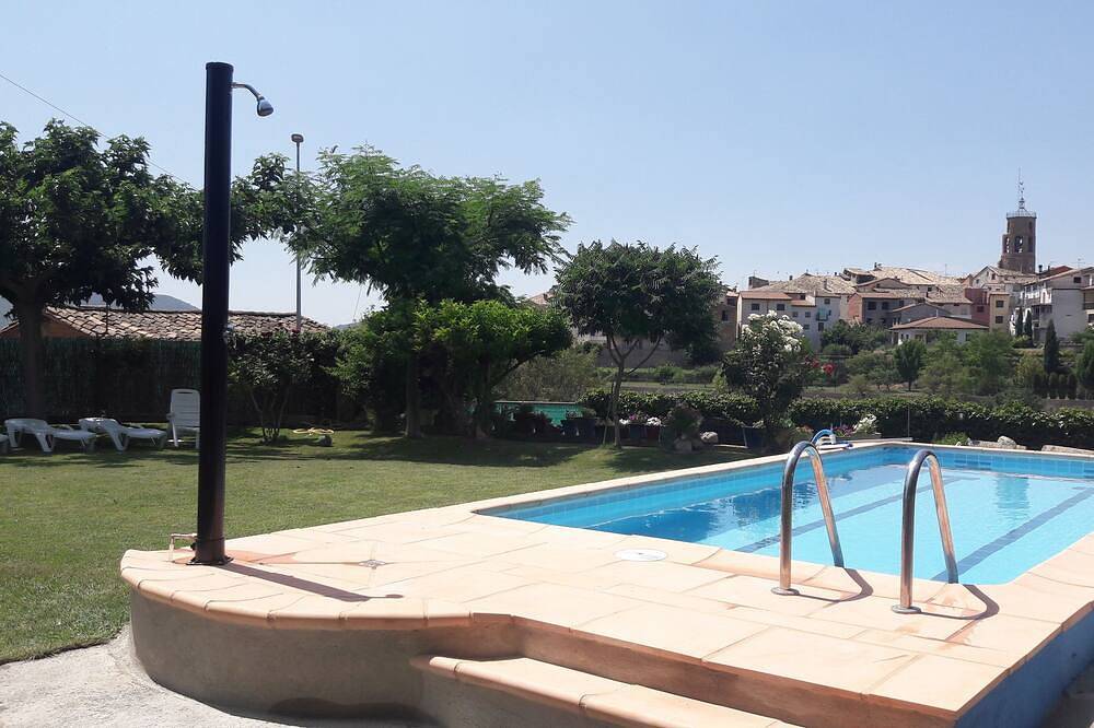Casa Rural para 9 Personas en Torres del Obispo, Graus