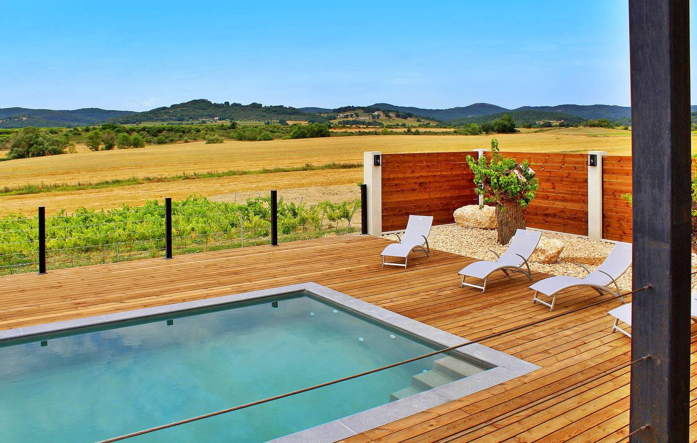 Luxury Apartment with Pool, Parking & Internet in Bessas, Ardèche