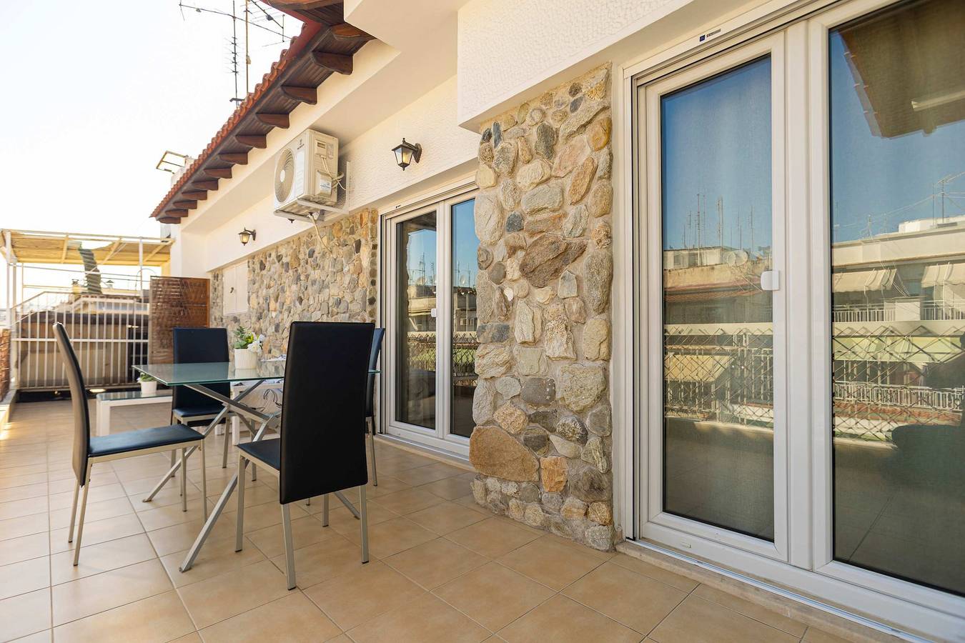 Entire apartment, House Lux Loft - Spacious Stay in Thessaloniki in Faliro (Thessaloniki), Thessaloniki region