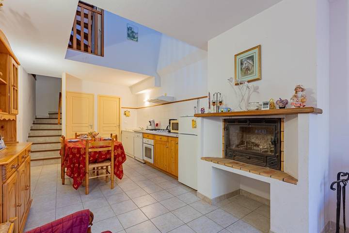 Gîte pour 4 personnes, avec terrasse à Dio-et-Valquières - 4