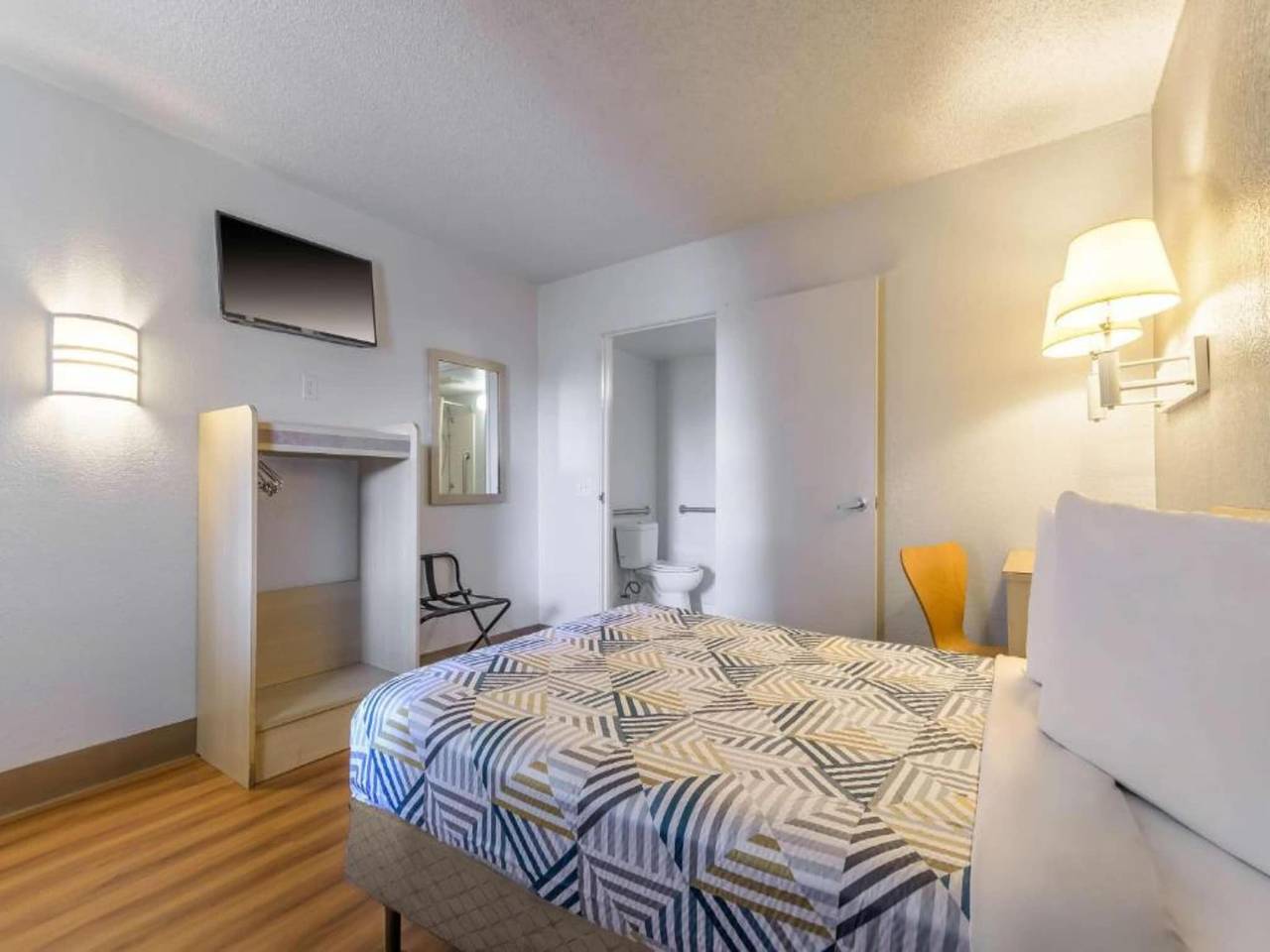 Ganze Wohnung, 1 Doppelbett | Barrierefrei/Badewanne in Hayward (CA), Silicon Valley