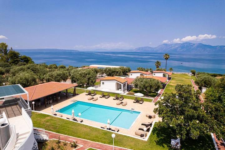 Hôtel pour 2 personnes, avec Balcon et Terrasse ainsi que Jardin et Piscine