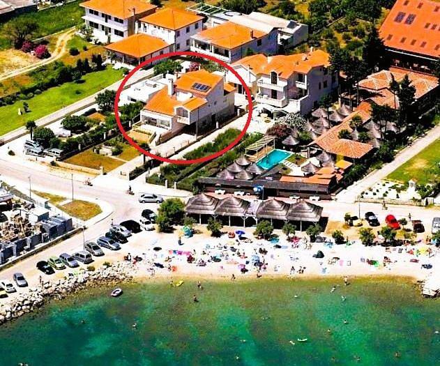 Villa pour 10 personnes, avec balcon et vue à Tribunj - 3