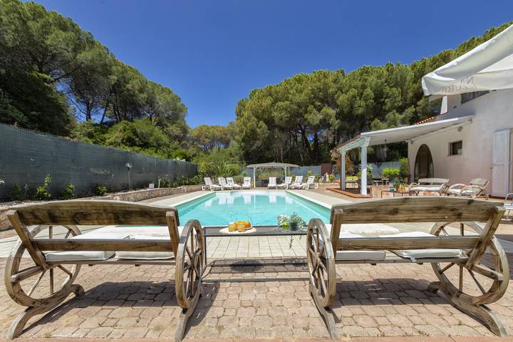 Location de vacances pour 11 personnes, avec bassin pour enfant et jardin à Sorso - 2