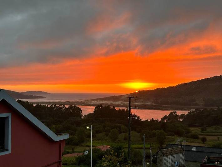 Casa rural para 8 personas, con terraza además de vistas y jardín, Se admiten mascotas en Provincia de La Coruña - 2