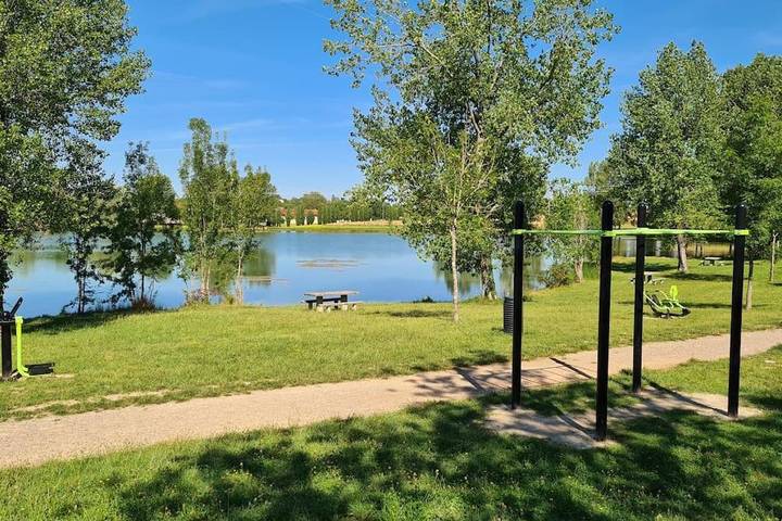 Location de vacances pour 8 personnes, avec vue sur le lac et jardin à Cagnac-les-Mines - 3