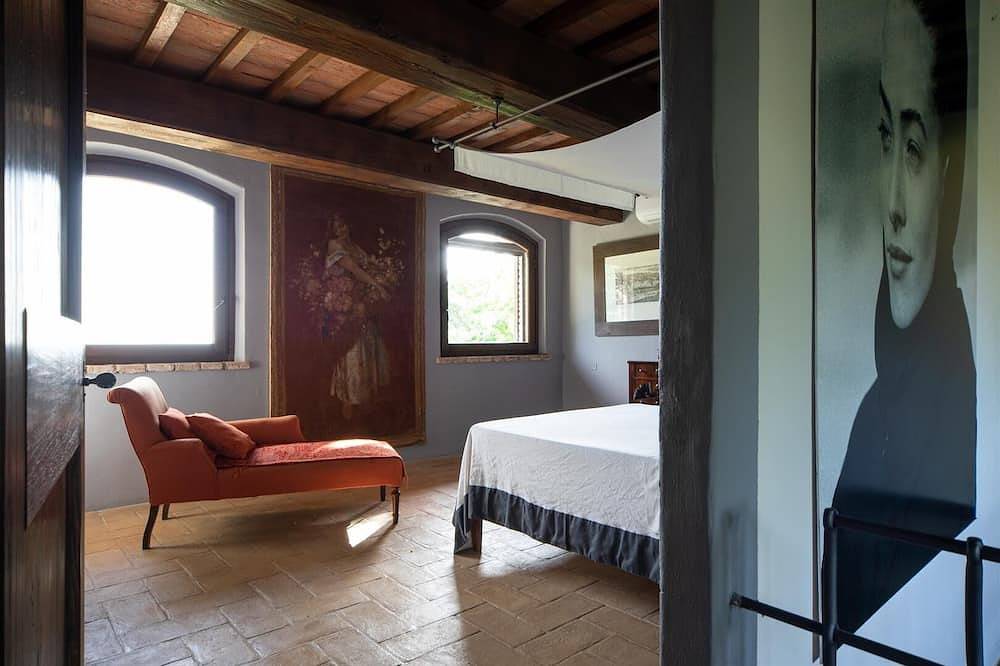 Luxuriöses Haus mit Pool, atemberaubender Blick auf Todi, bis zu 11 Betten in Massa Martana, Perugia Provinz