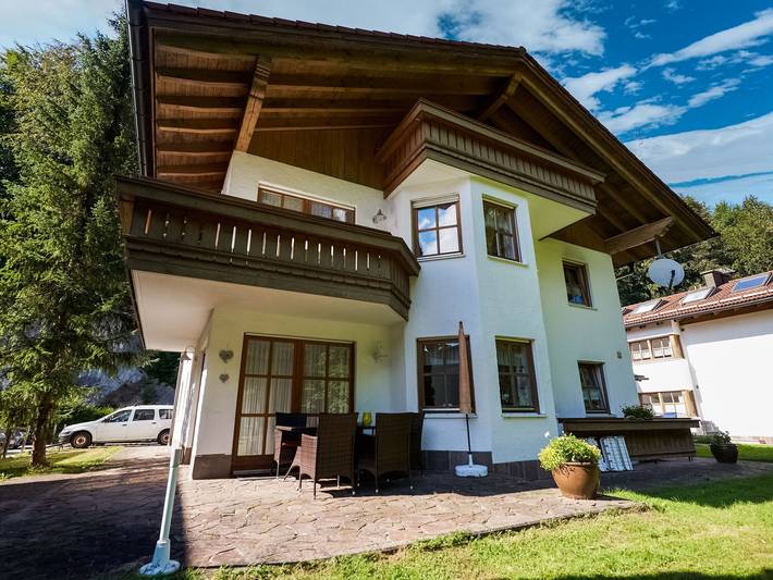 Vakantiewoning voor 6 personen, with Balkon and Terras as well as Tuin in Schönau am Königssee
