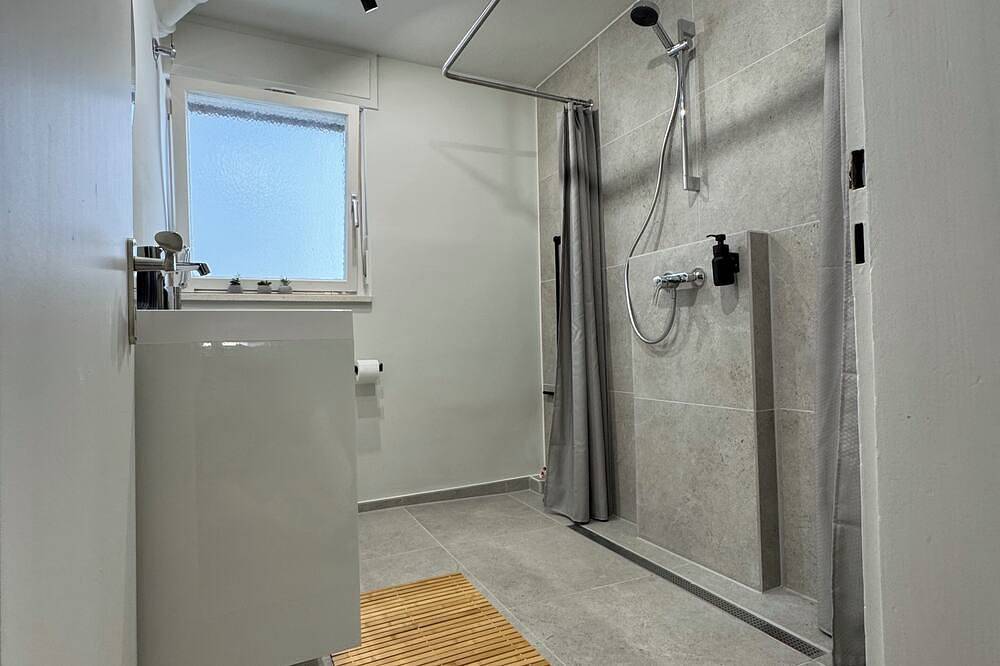 Ganze Wohnung, Ferienwohnung \"Badener18\" mit Terrasse in Offenburg, Mittlerer Schwarzwald