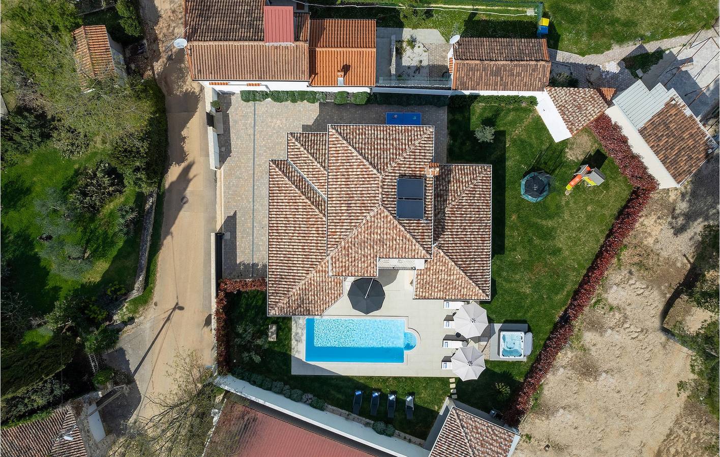 Moderno apartamento de 2 dormitorios con piscina, cerca de una pizzería y del centro de la ciudad in Tar (Croacia), Tar-Vabriga