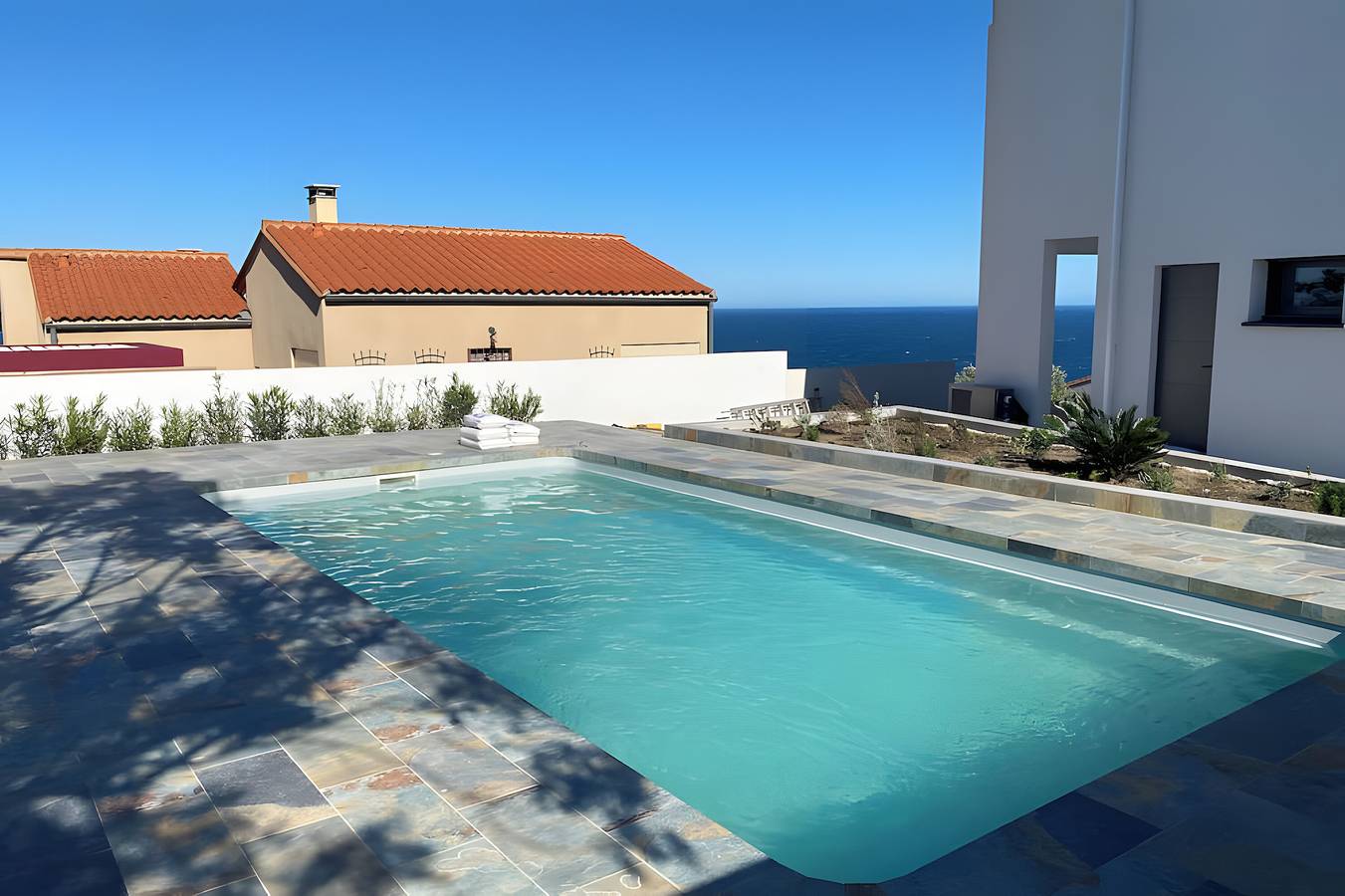 Dream vacation in a beautiful villa with exceptional sea view in La Côte Vermeille, Cerbère