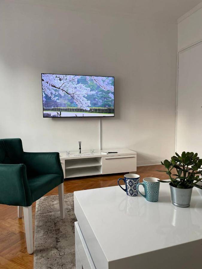 Ferienwohnung für 4 Personen, mit Ausblick und Balkon in Belgrad