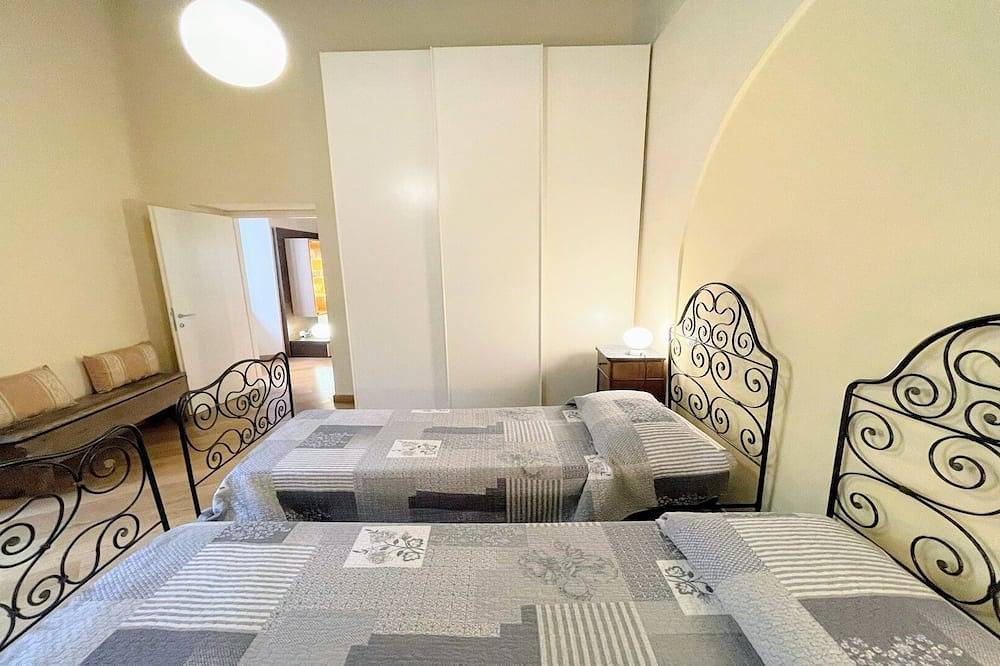 Entire apartment, Terrazza Duomo/Spoleto Centre/Pedestrian/Slps 6/Wifi/Rome 1 Hr in Spoleto, Perugia Province