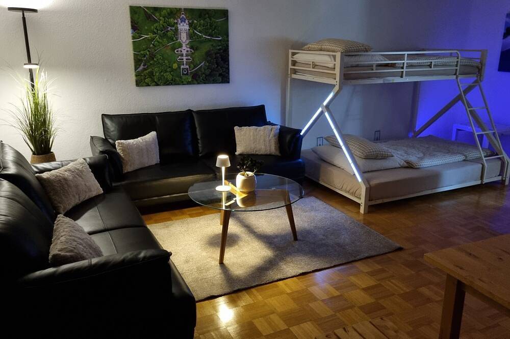 Ganze Wohnung, Stilvolles modernes Alpen Appartement mit Terrasse Garten Parkplatz 2026 Neu in Buchenberg, Bayerisch Schwaben