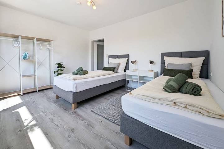 Ganze Wohnung, Moderne Ferienwohnung nähe Zentrum/Bahnhof mit Wlan & Parkplatz in Schneverdingen, Landkreis Heidekreis