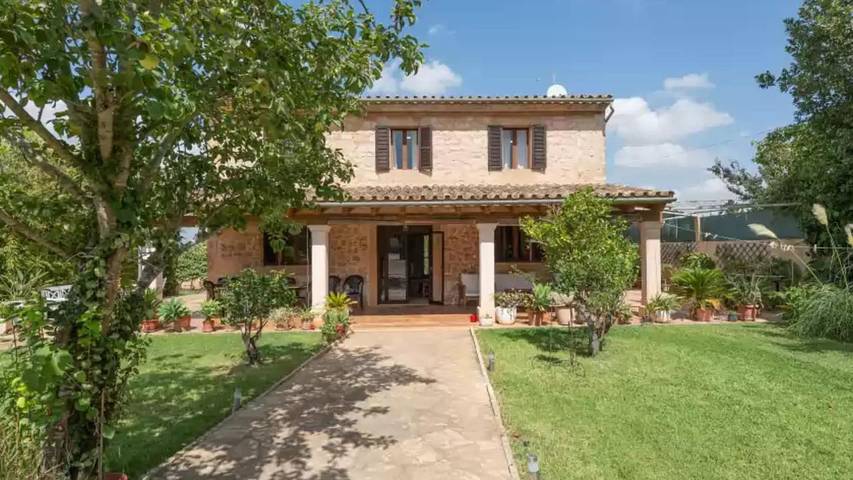 Villa for 8 people, with garden and pool - 1