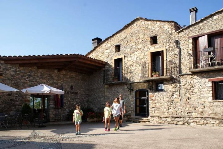 Apartamento de vacaciones para 8 personas, con piscina y jardín además de vistas y vistas al lago en Pallars Jussà - 2