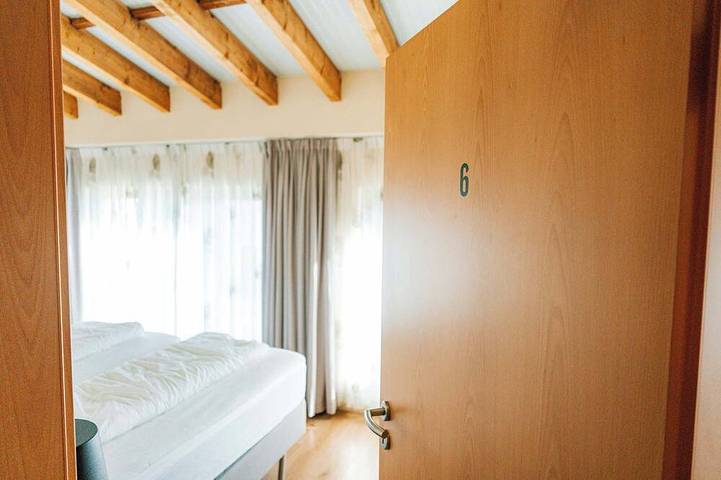 Ferienhaus für 18 Personen, mit Garten und Whirlpool sowie Balkon und Sauna im Ahrtal - 3