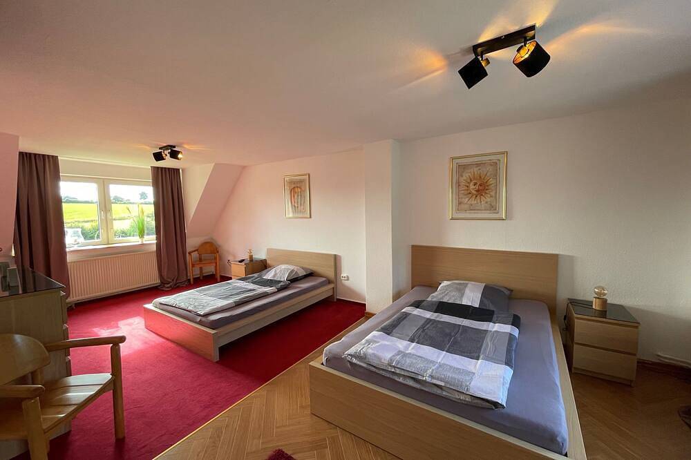 Ganze Wohnung, Weitblick: Fewo in Ostseenähe mit 2 großen Schlafzimmern - Ferienwohnung in Munkbrarup, Flensburger Förde