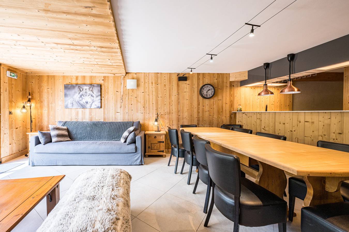 Chalet Delphine – Ski-in/ski-out, open haard, jacuzzi, sauna, comfort & uitzicht op het meer in Saint-Martin-de-Belleville, Les Trois Vallées