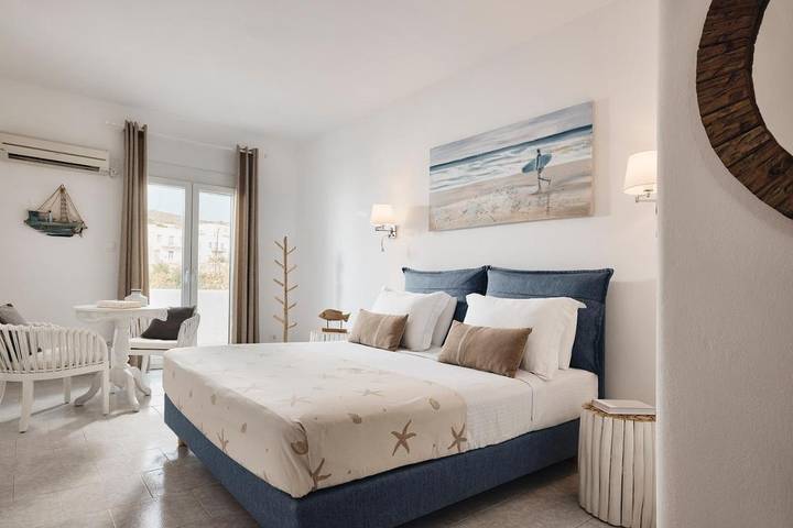 Hôtel pour 2 personnes, avec jardin et piscine dans Adamas - 4