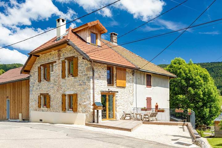 Location de vacances pour 8 personnes, avec vue et terrasse à Le Sappey-en-Chartreuse - 2