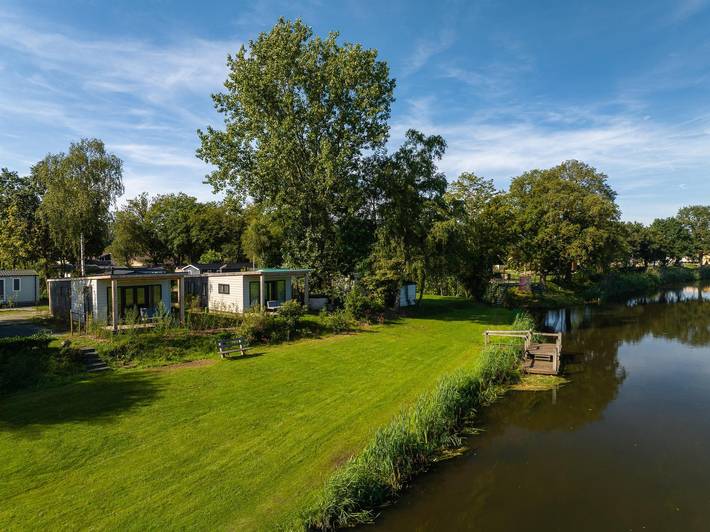 Lodge voor 4 personen, met balkon/terras en terras in Overijssel