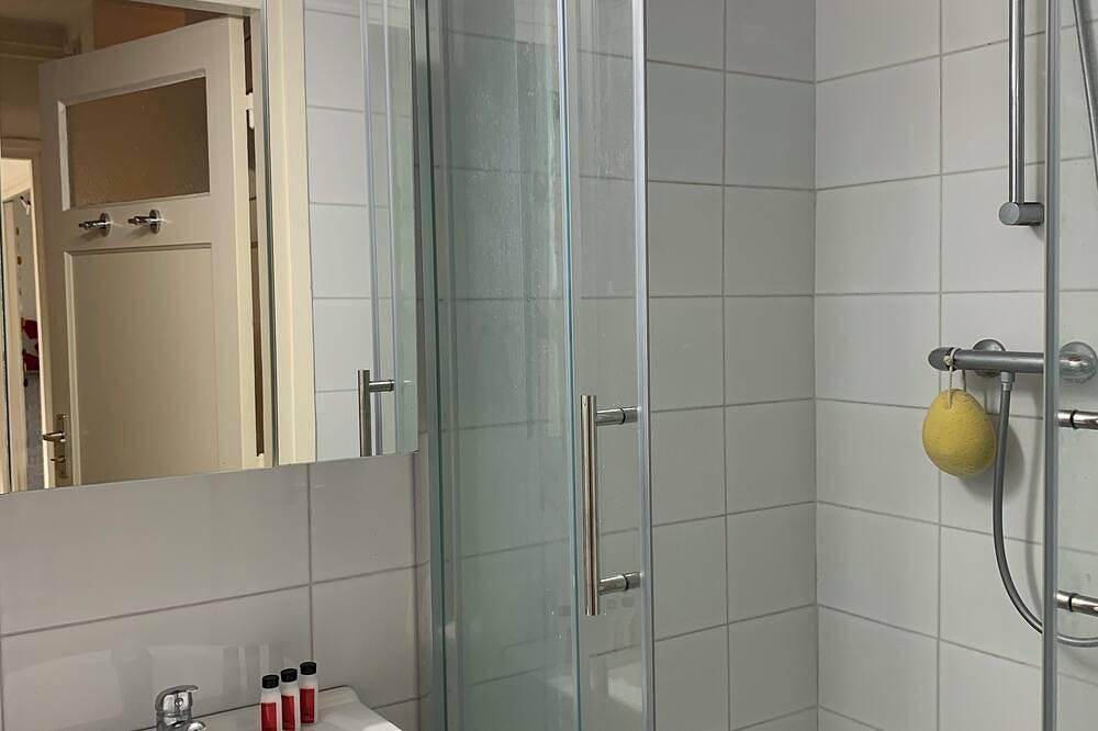 Ganze Wohnung, Lovely 2 bedroom apartment with balcony (near city center) in Maastricht, Limburg (Niederlande)