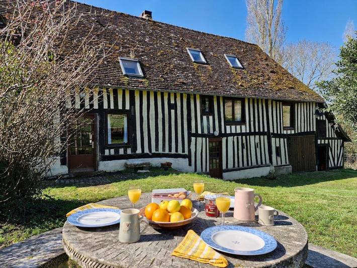 Gîte pour 7 personnes, avec vue et terrasse à Le Renouard