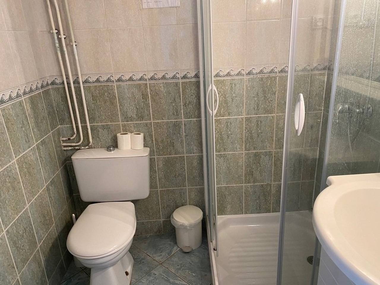 Ganze Wohnung, Gemütliches Studio-Apartment mit Terrasse, Haustiere erlaubt in Balaruc-les-Bains in Balaruc-les-Bains, Côte d'Améthyste