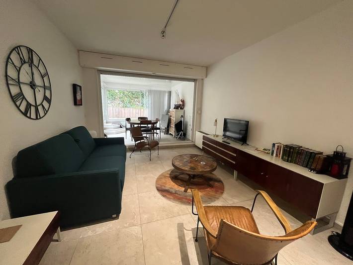Studio entier, Spacieux studio rénové avec terrasse et parking privé in Arcachon, Région d'Arcachon