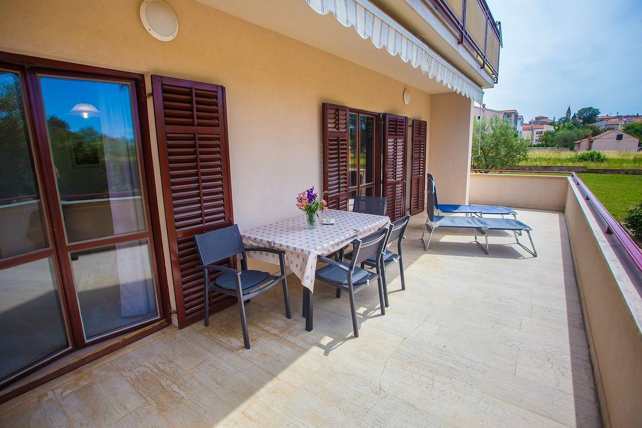 Ganze Wohnung, Apartment Koseto No.1 im Erdgeschoss mit Terrasse in Tar (Kroatien), Tar-Vabriga