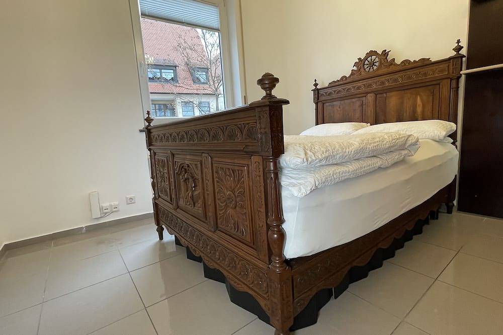 Ganze Wohnung, Trendy 1 room Condo City Center 1st floor in Ulm, Schwaben