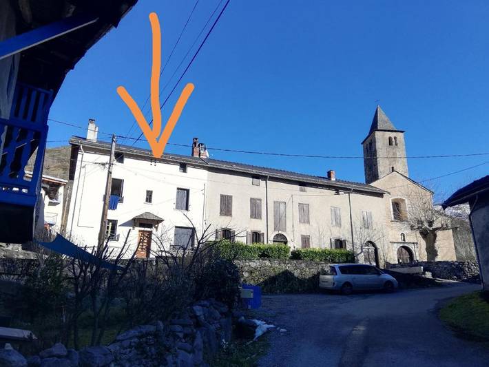 Location de vacances pour 12 personnes, avec vue et jardin à Miglos