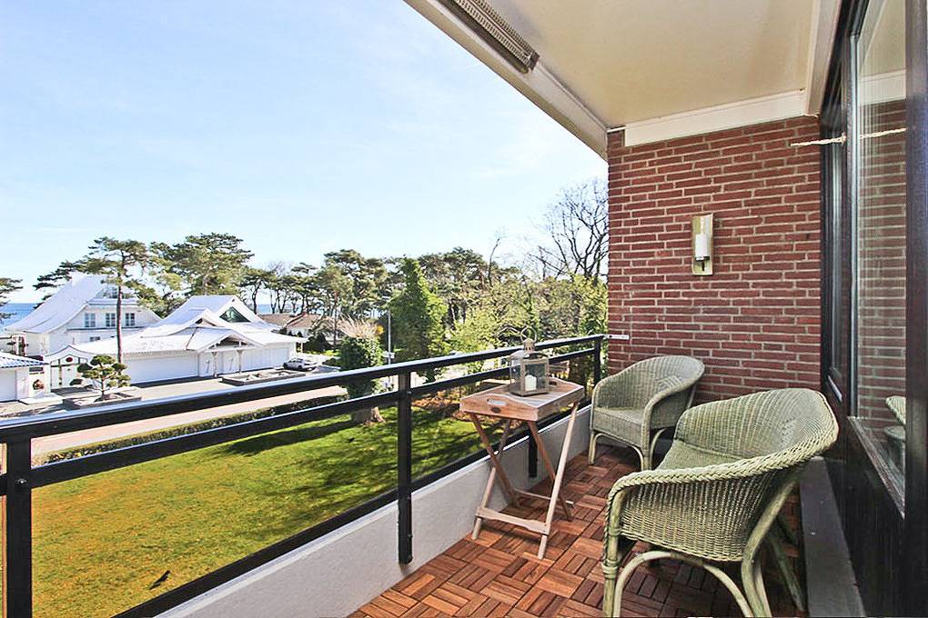 Ganze Ferienwohnung, Ferienwohnung, Timmendorfer Strand, 2 Zimmer, 3 Personen, Tv, Balkon, Meerblick, Nichtraucher, Pkw-Stellplatz in Timmendorfer Strand, Ostholstein