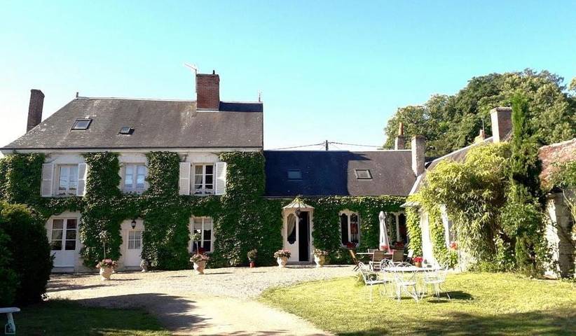 Maison d’hôte pour 10 personnes, avec Terrasse ainsi que Jardin et Piscine à Francueil