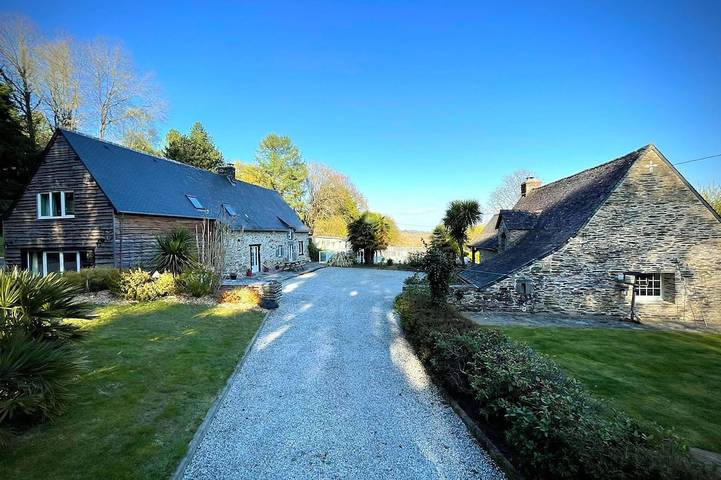 Location de vacances pour 16 personnes, avec jardin à Saint-Aignan (Morbihan)