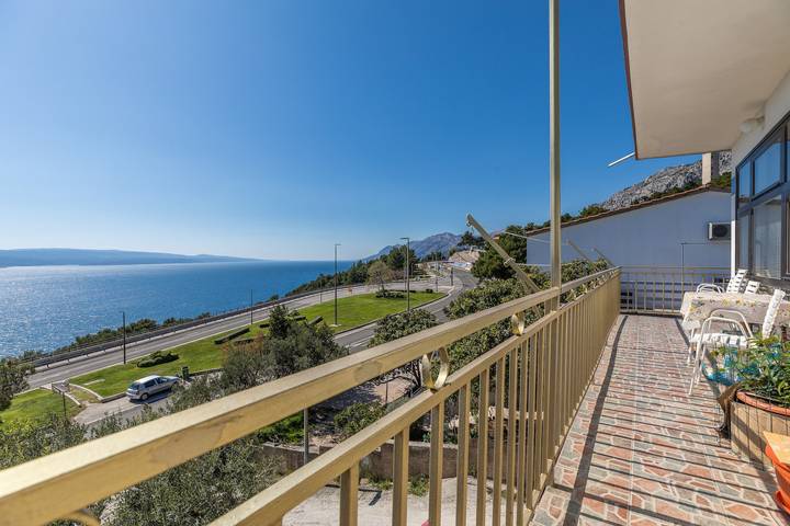 Ferienwohnung für 4 Personen, mit Balkon/Terrasse in Brela