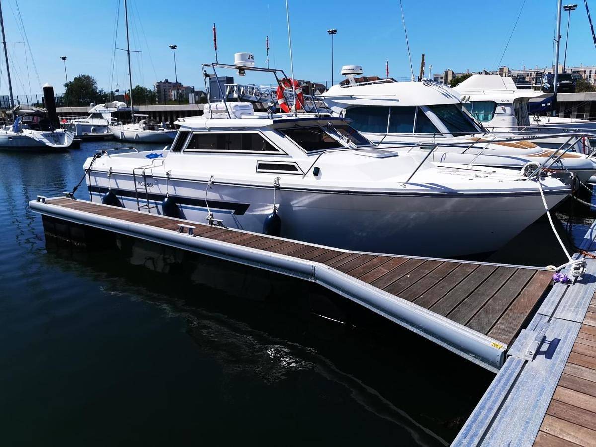Nuit insolite sur un bateau chauffé in Calais, Région de Calais