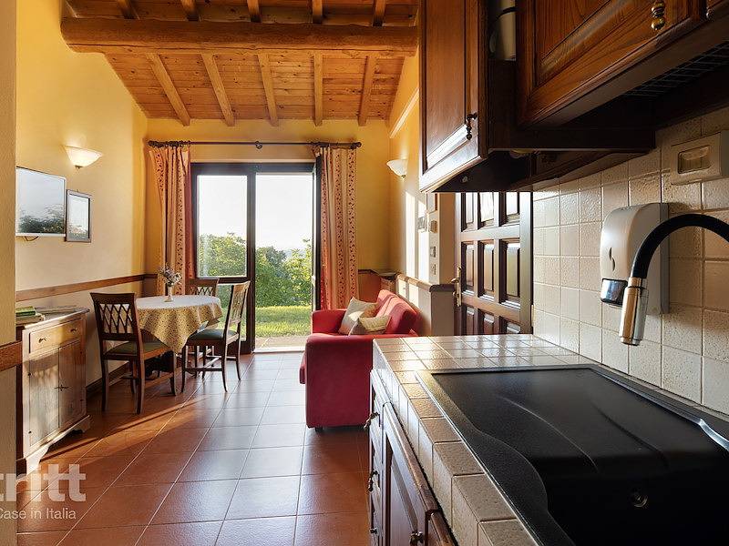 Tritt — Panoramic apartment for 2 people in Bettona with swimming pool in Bettona, Provincia de Perugia