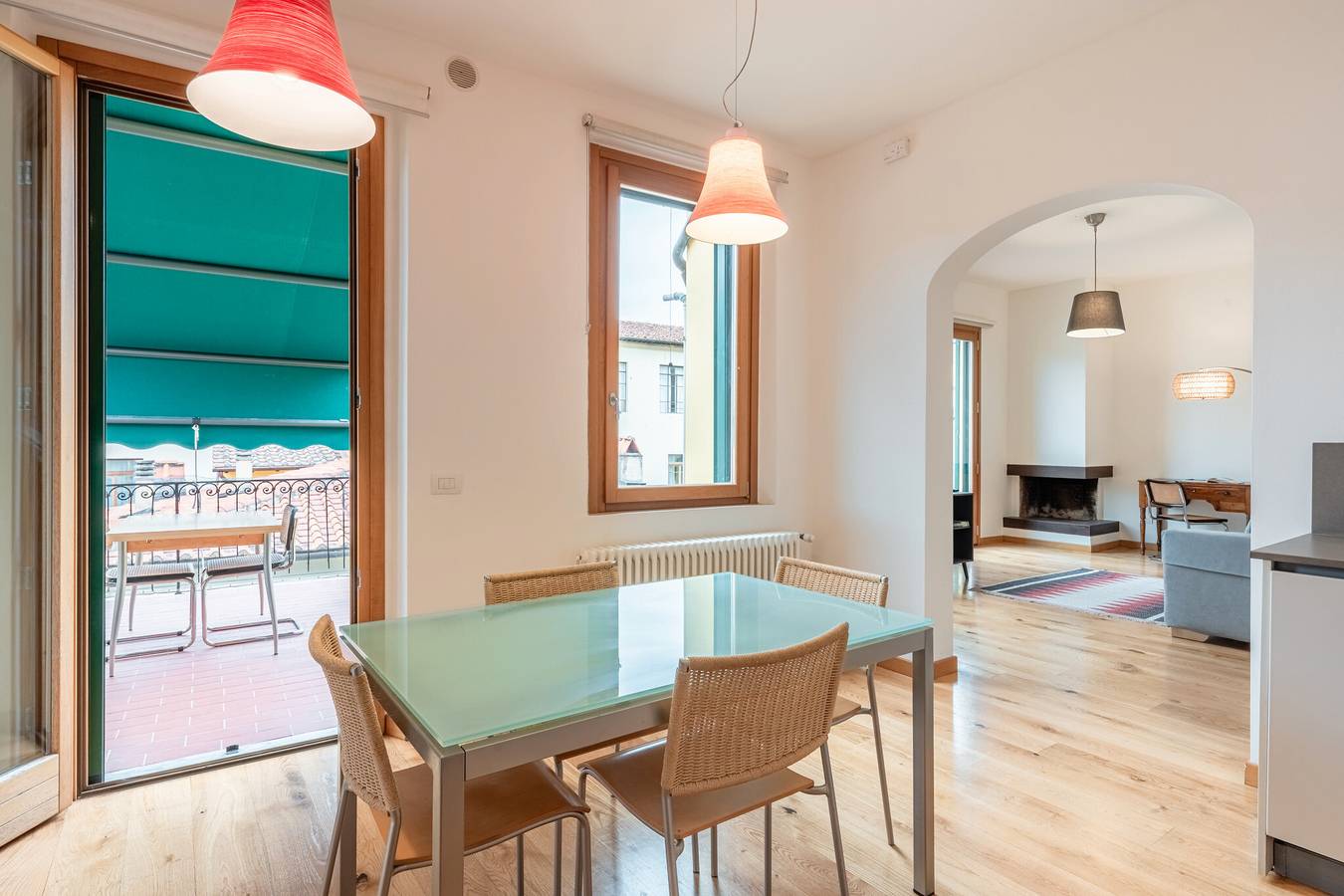 Apartamento entero, Apartamento 'Verdi' con Terraza Privada, Wi-Fi y Aire Acondicionado in Pistoya, Provincia de Pistoia